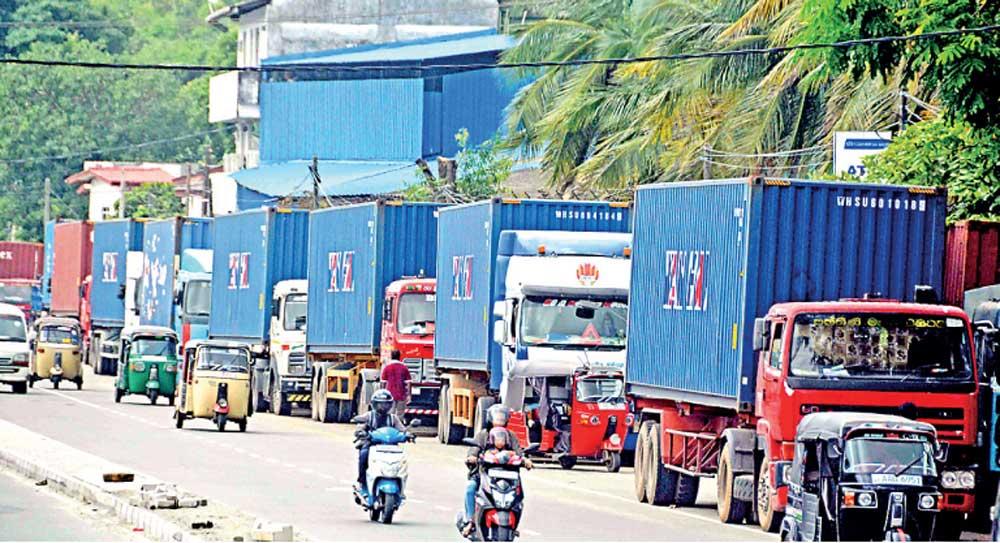 Colombo port issue : Over 25 ships leave due to delay
